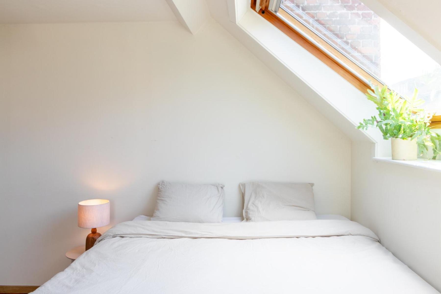 Guesthouse Private Studio Nearby Old Town Гент Экстерьер фото